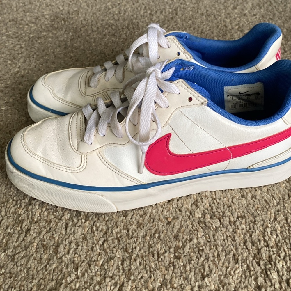 Nike women’s sweet 83 White/brighr cerise blue crystal 2011 sz 8
